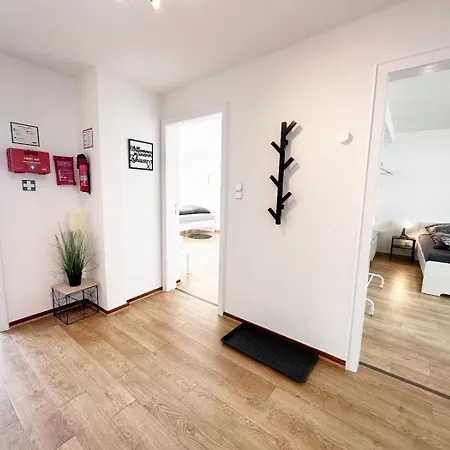 Vaz Freiheit 1, Kueche, Balkon, Tv, Wlan, Parkplatz, Autobahnaehe Remscheid