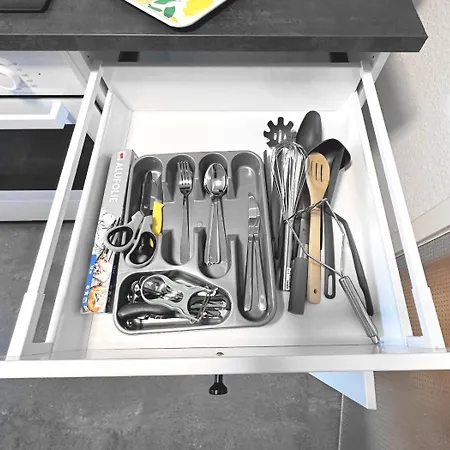 Apartment Vaz Freiheit 1 Für Monteure Und Fachkräfte, Küche, Balkon, Tv, Wlan, Parkplatz, Autobahnähe *