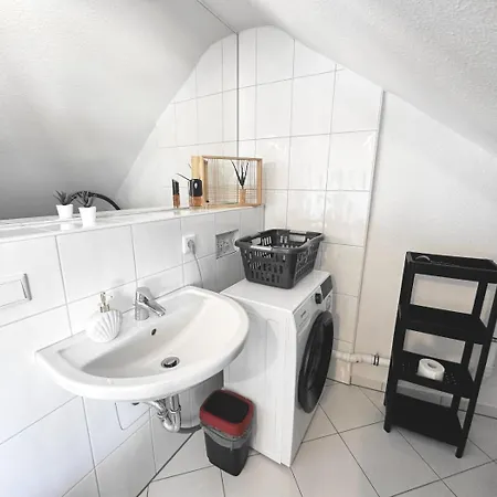 Vaz Freiheit 1 Fuer Monteure Und Fachkraefte, Kueche, Balkon, Tv, Wlan, Parkplatz, Autobahnaehe Апартаменты