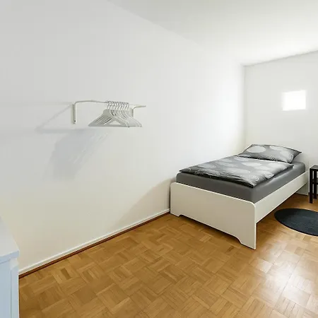 Vaz Freiheit 1, Kueche, Balkon, Tv, Wlan, Parkplatz, Autobahnaehe * Remscheid