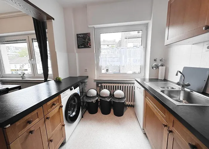 Lejlighed Vaz Freiheit 1 Fuer Monteure Und Fachkraefte, Kueche, Balkon, Tv, Wlan, Parkplatz, Autobahnaehe Remscheid