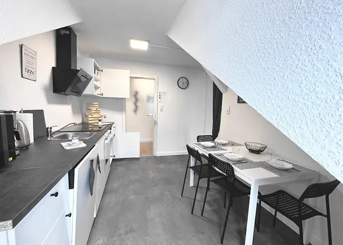 Lejlighed Vaz Freiheit 1 Fuer Monteure Und Fachkraefte, Kueche, Balkon, Tv, Wlan, Parkplatz, Autobahnaehe *