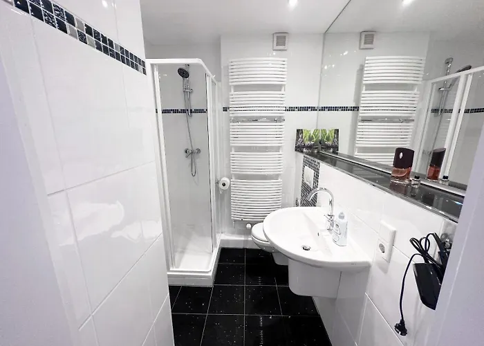 Vaz Freiheit 1 Fuer Monteure Und Fachkraefte, Kueche, Balkon, Tv, Wlan, Parkplatz, Autobahnaehe *