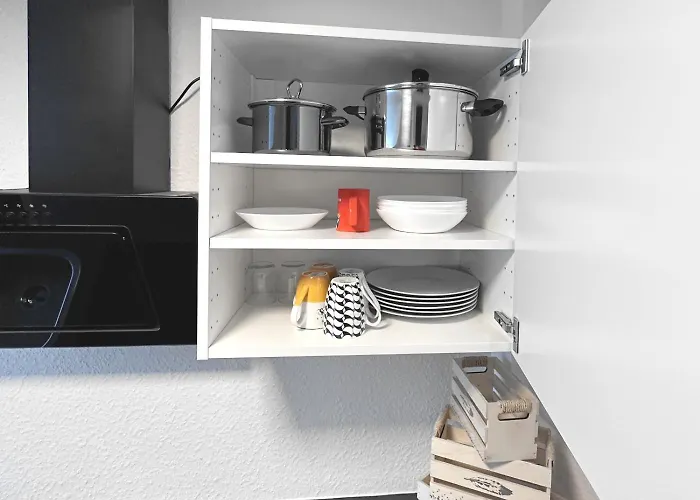 Vaz Freiheit 1 Fuer Monteure Und Fachkraefte, Kueche, Balkon, Tv, Wlan, Parkplatz, Autobahnaehe Lejlighed Remscheid