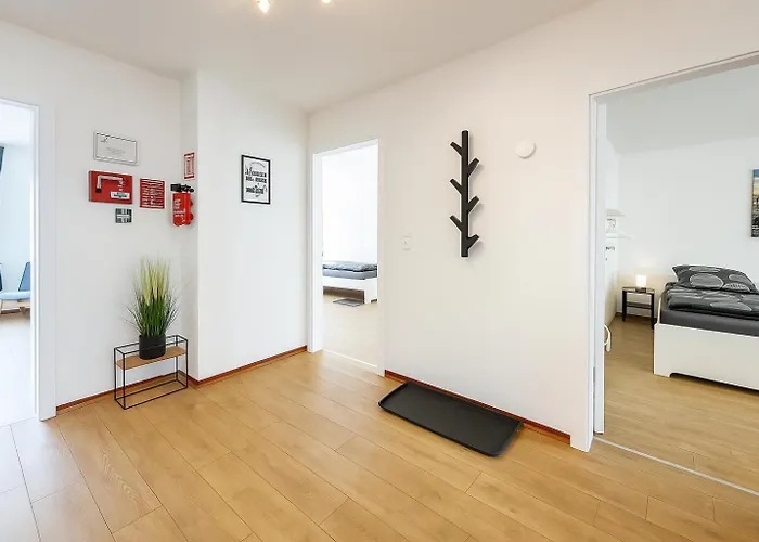 Lejlighed Vaz Freiheit 1 Fuer Monteure Und Fachkraefte, Kueche, Balkon, Tv, Wlan, Parkplatz, Autobahnaehe Remscheid