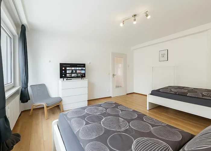 Lejlighed Vaz Freiheit 1 Fuer Monteure Und Fachkraefte, Kueche, Balkon, Tv, Wlan, Parkplatz, Autobahnaehe Remscheid