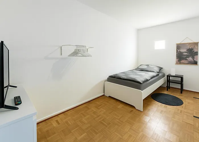 Vaz Freiheit 1 Fuer Monteure Und Fachkraefte, Kueche, Balkon, Tv, Wlan, Parkplatz, Autobahnaehe * Remscheid